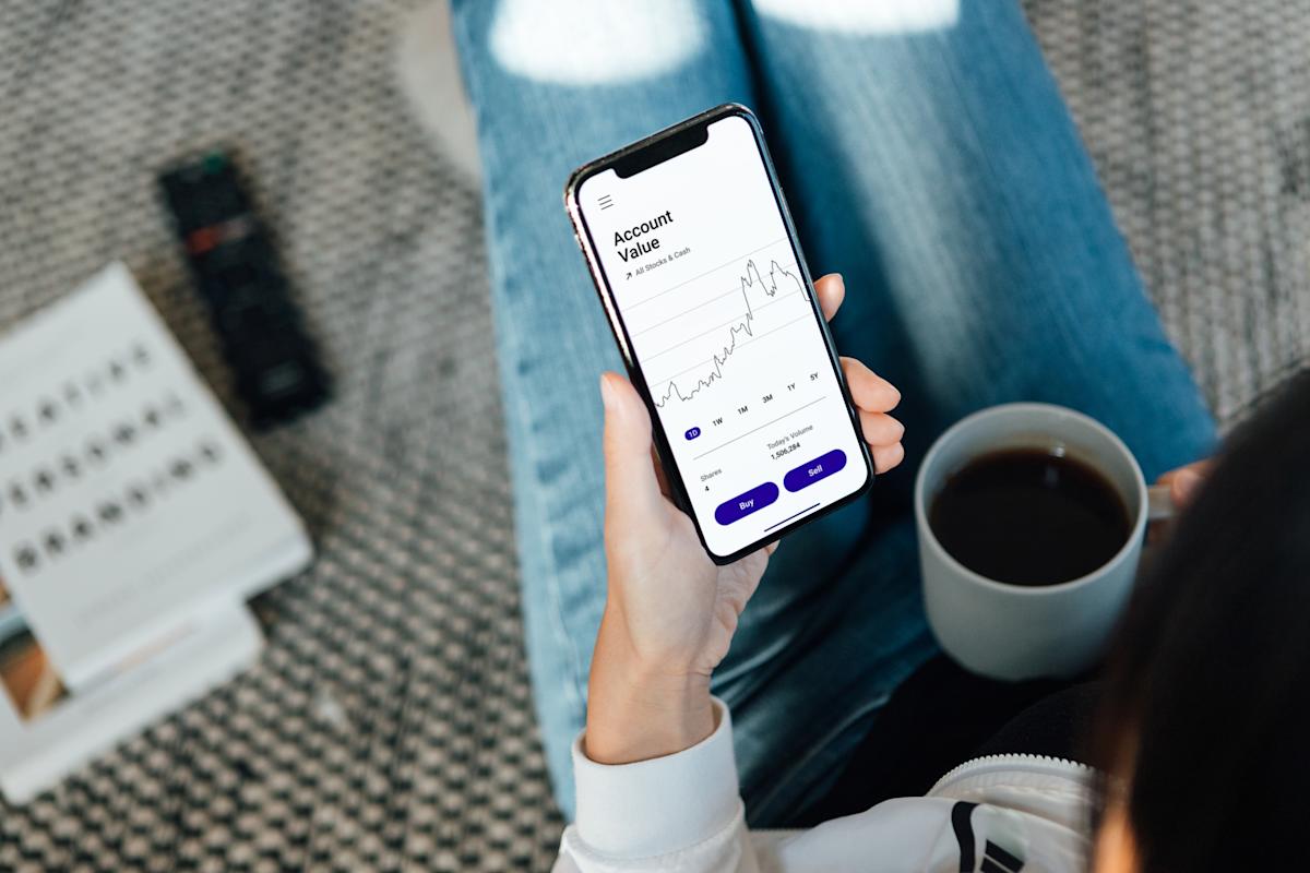 Do you wish you'd started investing earlier? Yahoo Finance readers have their say