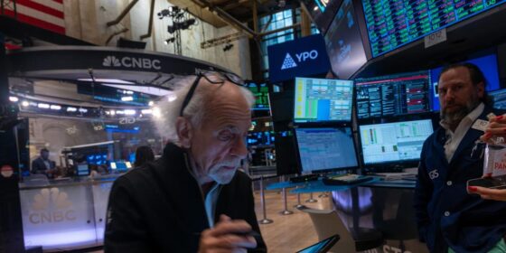 Dow Rises More Than 800 Points to First Record of 2025
