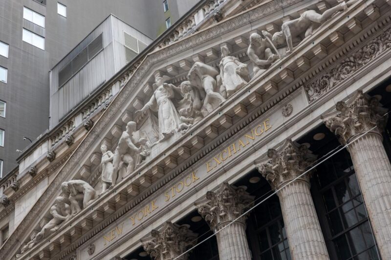 Dow, S&P 500, Nasdaq retreat as Wall Street eyes Walmart earnings, Jackson Hole kickoff