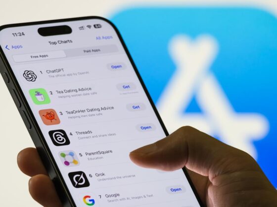 Elon Musk feels Apple favors OpenAI over xAI in App Store rankings