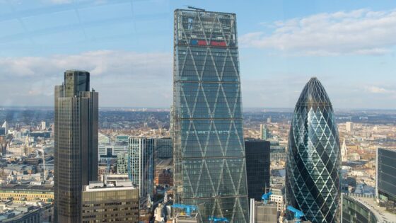 FTSE 100 ends slightly lower and European stocks mixed ahead of Nvidia results