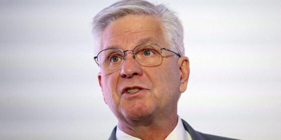 Global Markets Mixed as Focus Shifts to Inflation Data