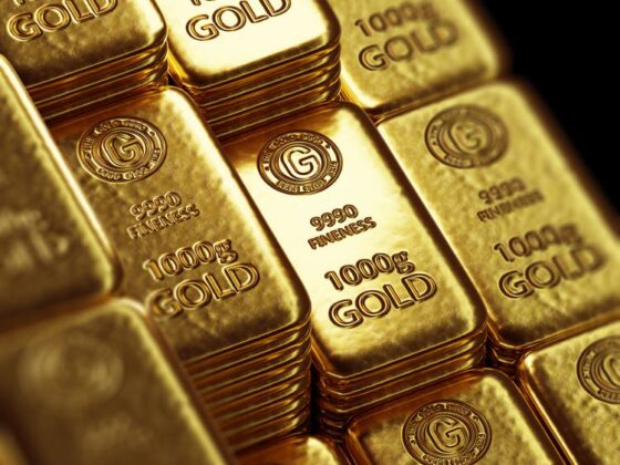 Gold surges as weak U.S. jobs data raises rate cut hopes (GLD:NYSEARCA)