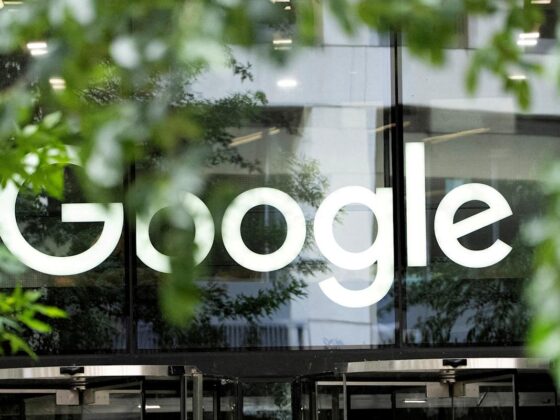 Google tests QR code verification for text messages