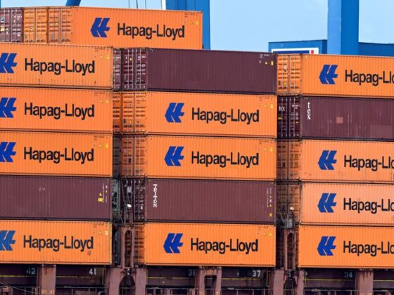 Hapag-Lloyd lowers 2025 earnings forecast, seeks savings