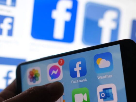 How social media convinces investors they’re the next Warren Buffett — or smarter