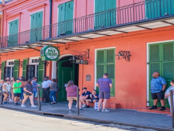 Iconic bar brand closes one of its 3 historic locations