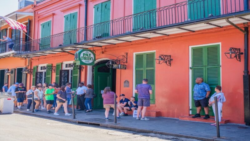 Iconic bar brand closes one of its 3 historic locations