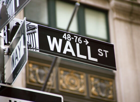 Identify Winners Like Vistra Early with Money Flows
