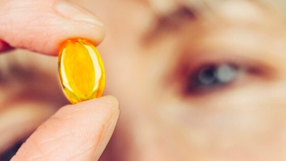Improve Eye Health With These 6 Best Vitamins and Supplements