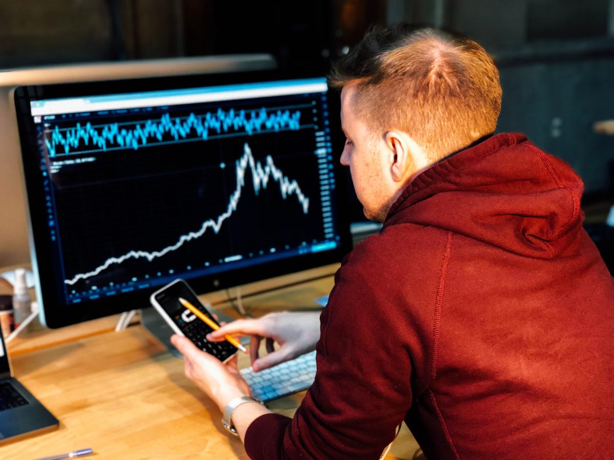Jim Cramer Notes “CoreWeave Was Good”