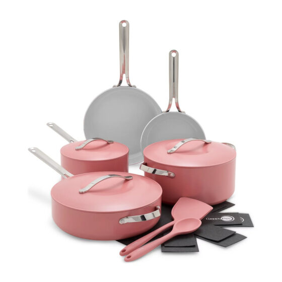 Macy's is selling a 0 10-piece cookware set for 0 that shoppers call 'gorgeous and strong'