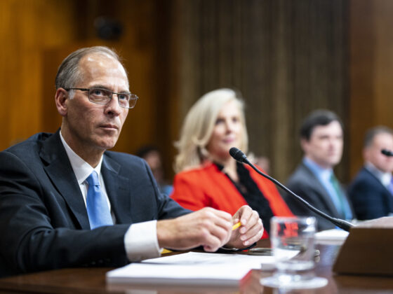 Moody’s chief who nailed 2007 housing bust revives recession fears