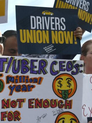 Newsom, California lawmakers strike deal that would allow Uber, Lyft drivers to unionize