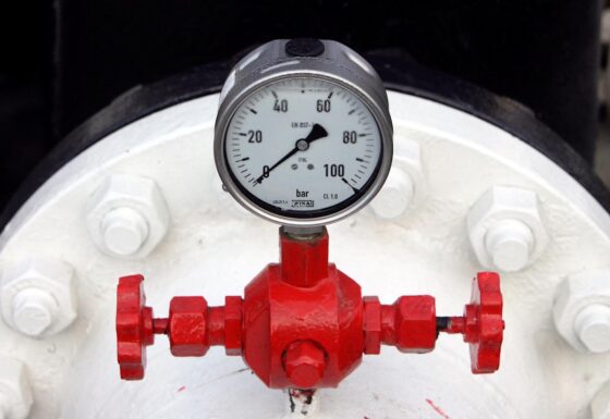 Oil prices slip on hopes of Russia-Ukraine peace talks