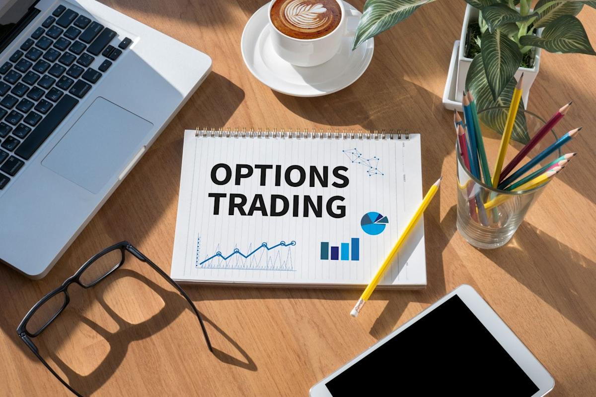 Paramount–Skydance Sees Unusual Options Activity — 3 Strategies to Cash In