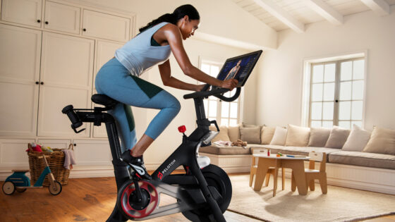 Peloton delivers harsh message to employees amid sales declines