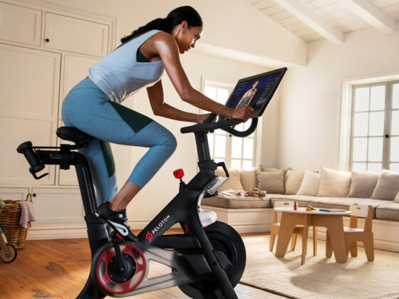 Peloton delivers harsh message to employees amid sales declines