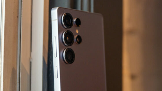 Samsung’s take on Pixel Screenshots is finally available to global users