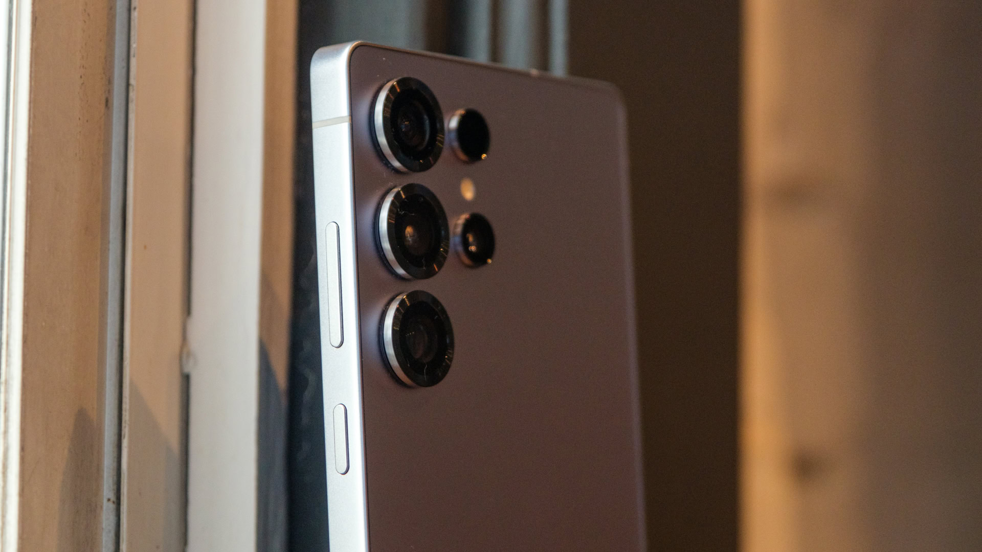 Samsung's take on Pixel Screenshots is finally available to global users