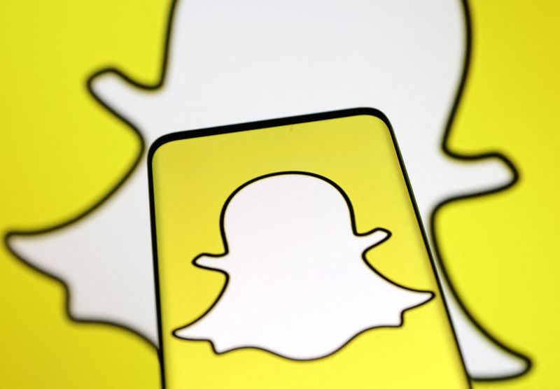 Snap's revenue growth slowest in over a year as competition, ad platform glitch hurt (Aug 5)