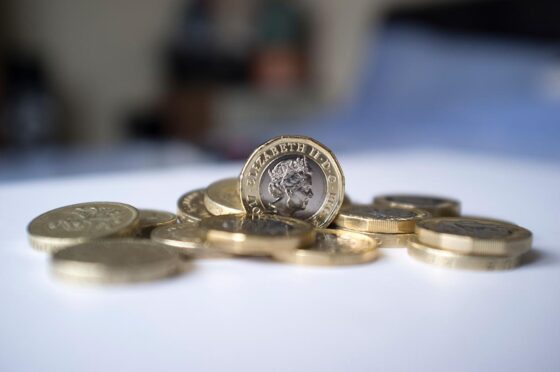 Sterling hits one-month high as UK growth better-than-expected