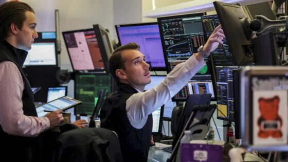 Stocks rebound as investors ramp up rate-cut views after weak data