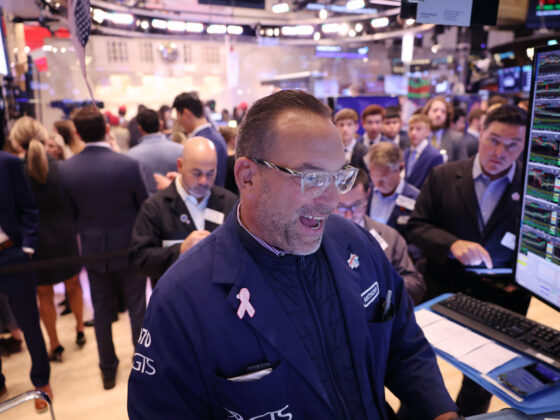 Surprising AI chip stock is up 90% in 30 days (and still climbing)