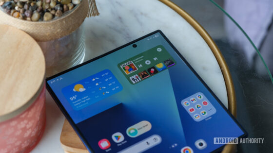 The Galaxy Z Fold 7 proves that this hot new camera tech isn’t ready yet
