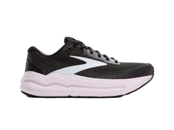 These 0 Brooks shoes made me retire my Hokas, and they're on sale for only 0
