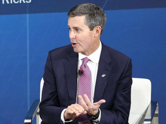 These Eli Lilly executives have been scooping up stock after its big drop