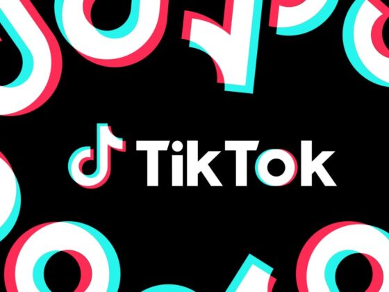 TikTok is now letting everyone DM each other with voice memos and pictures