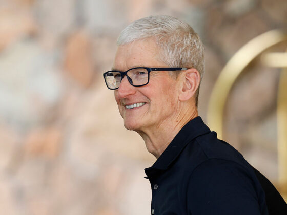 Tim Cook reportedly tells employees Apple ‘must’ win in AI