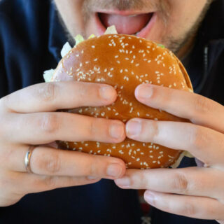 Top-10 burgers list deals blow to McDonald's, Burger King