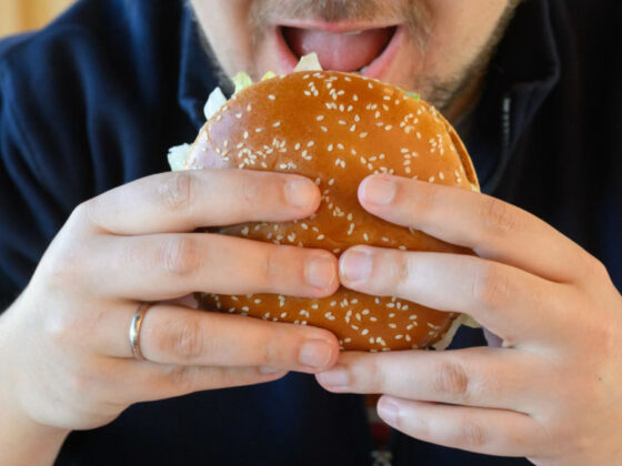 Top-10 burgers list deals blow to McDonald's, Burger King