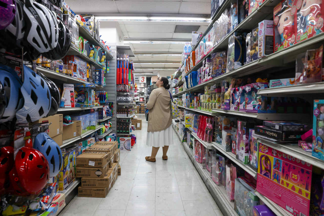 U.S. stock futures inch higher ahead of inflation reports this week