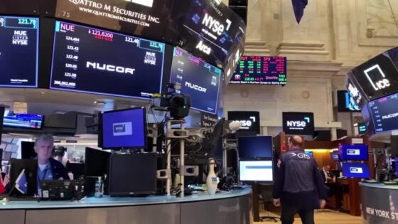 UnitedHealth jumps after vote of confidence from Warren Buffett