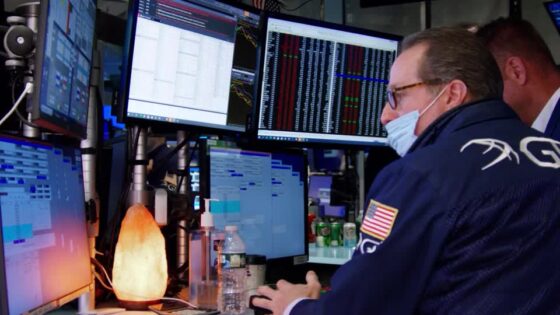 Wall Street ends lower as Dell and Nvidia drop