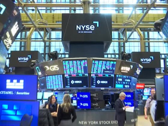 Wall Street ends lower as investors consider tariff impact on earnings