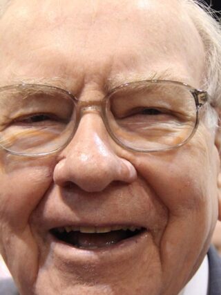 Warren Buffett Just Bought Even More of This Dirt-Cheap Stock