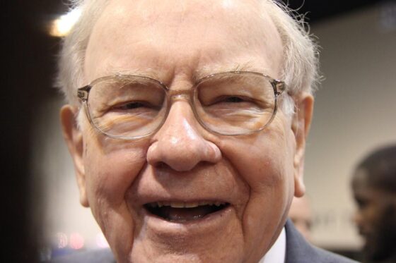 Warren Buffett Just Bought Even More of This Dirt-Cheap Stock