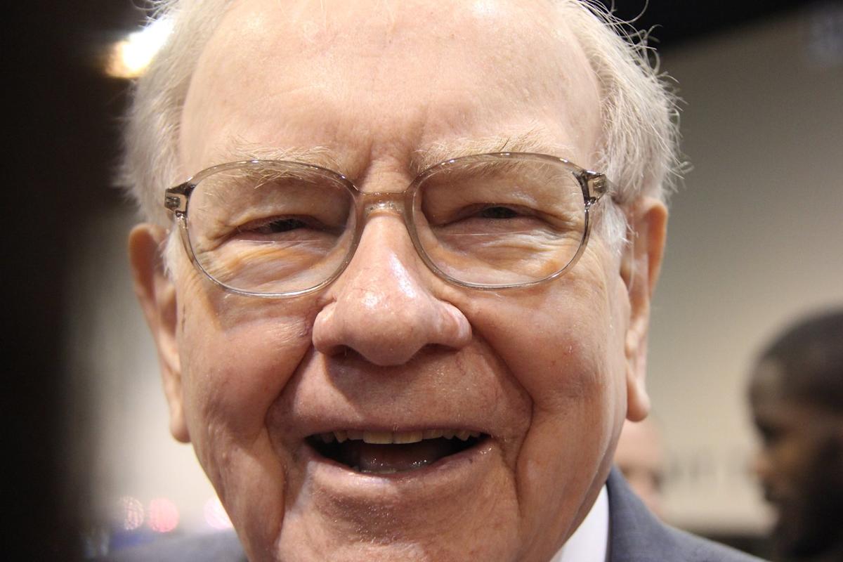 Warren Buffett Just Bought Even More of This Dirt-Cheap Stock