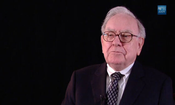 Warren Buffett Says Invest in Businesses With This Invaluable Asset Because ‘During Inflation’ It’s ‘The Gift That Keeps Giving’