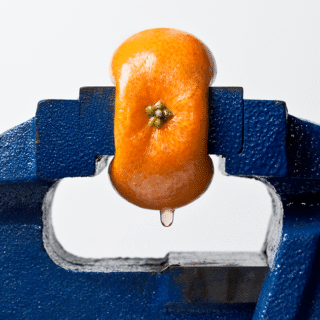 Short Squeezes: A Four-Factor Model