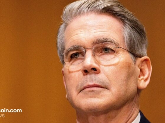 US Treasury Signals Support for Loan to ‘Make Argentina Great Again’