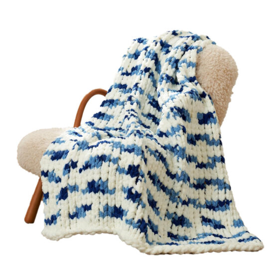 Amazon's 'super cozy' chunky knit throw blanket is on sale now for just 