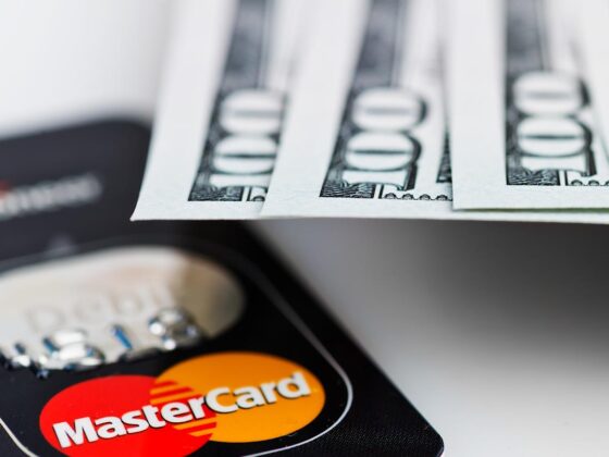 Analysts Maintain Confidence on Mastercard (MA) as Digital Payment Growth Fuels Momentum
