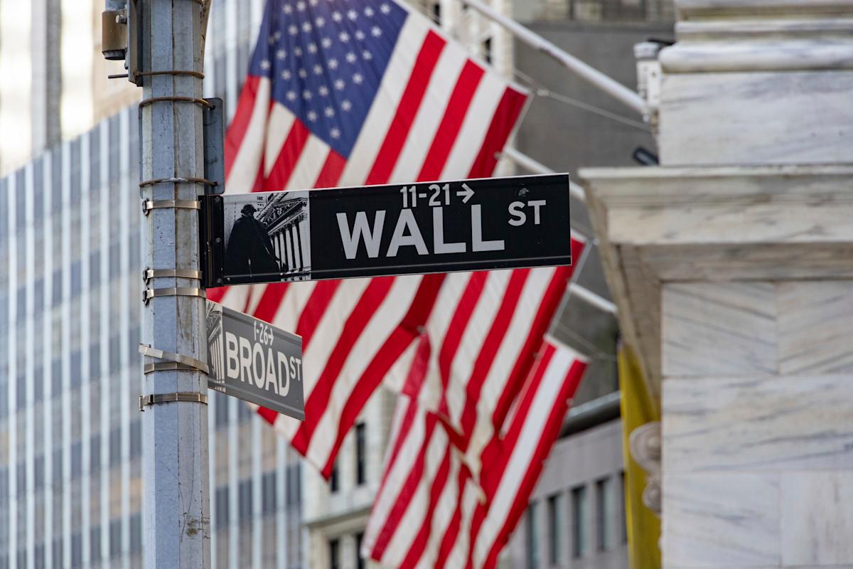 Dow, S&P 500, Nasdaq futures edge up as Wall Street weighs Fed's next move
