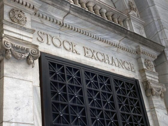 Dow, S&P 500, Nasdaq slide as US careens toward shutdown, consumer confidence slumps