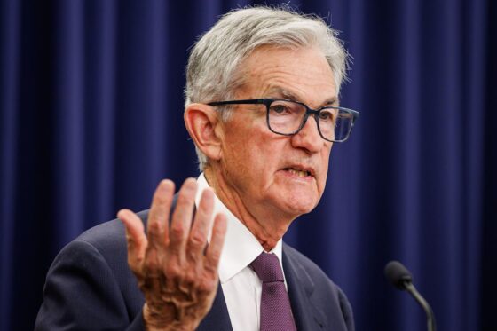 FTSE 100 higher and US stocks mixed as traders look to Powell speech for rate cut clues